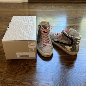 Like new golden goose mid star sneakers sz 39!!! Flash Sale!! Amazing deal!!